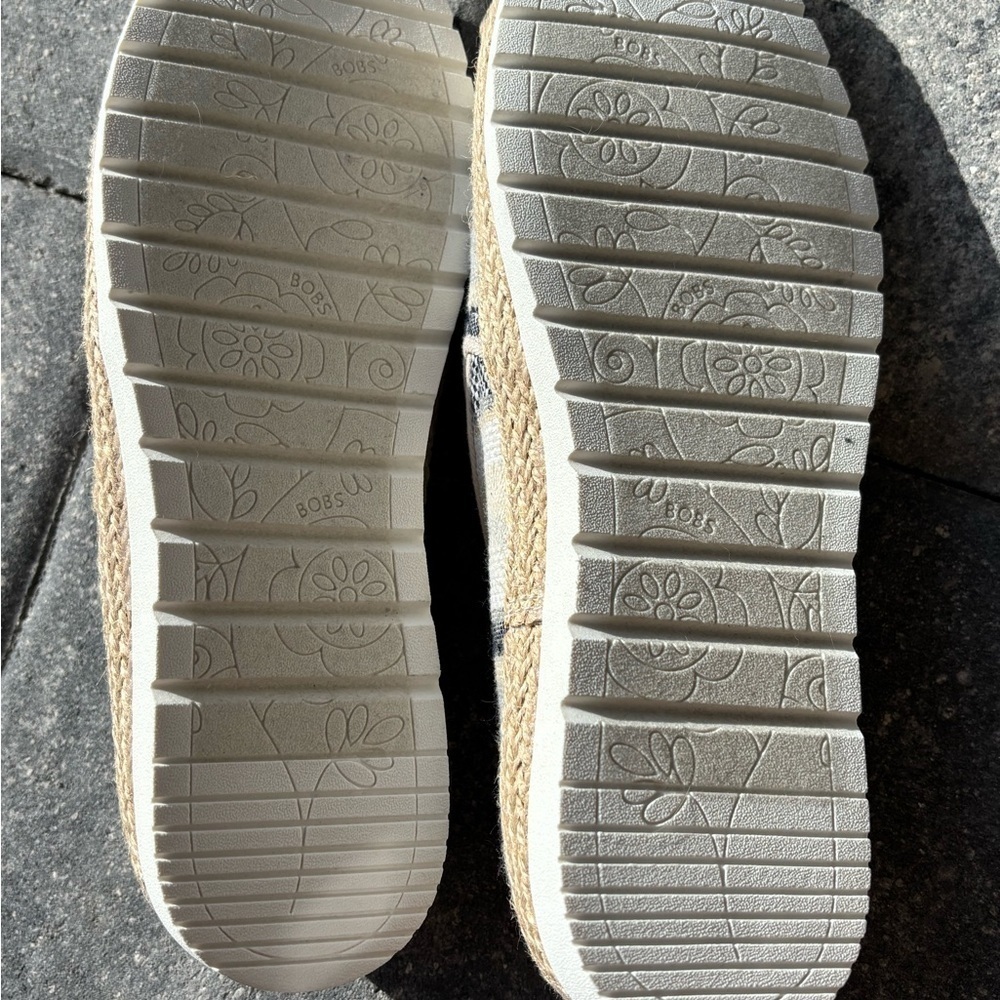 BOBS from Skechers Striped Flats in Gray and Cream - Picture 6 of 7
